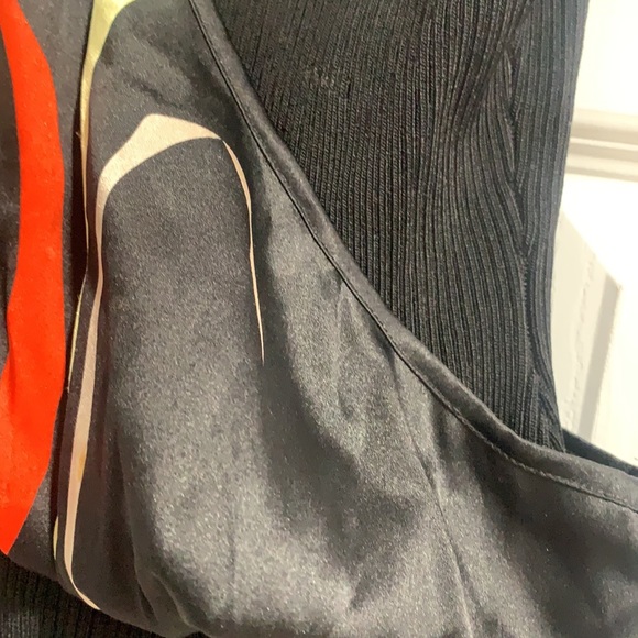 Top - Picture 5 of 7